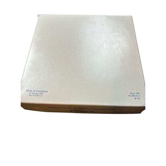 M.J. Hummel 1992 Annual Plate By Goebel - 7.5" Porcelain Collector's Edition - Picture 6 of 8